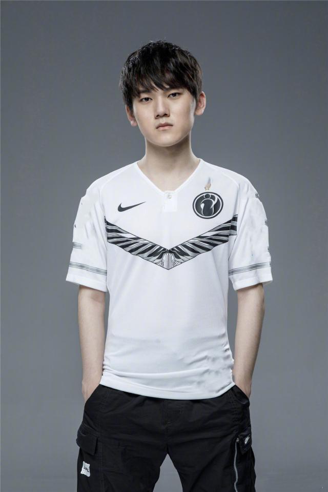 Apeks 在 VCT 2025：EMEA 第一阶段前将 Hype 移至替补